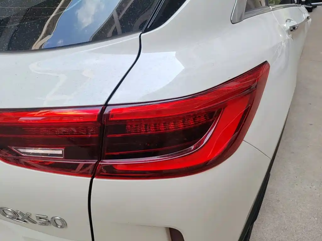Infiniti QX50 — миниатюра 8