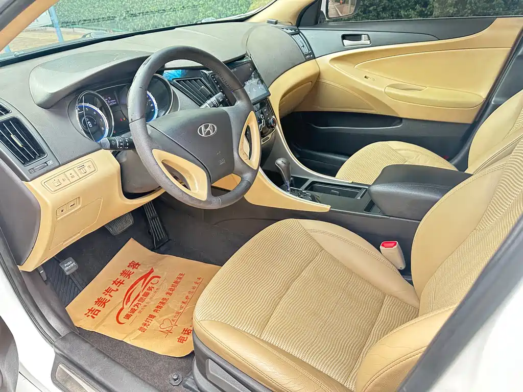Hyundai Sonata — миниатюра 8