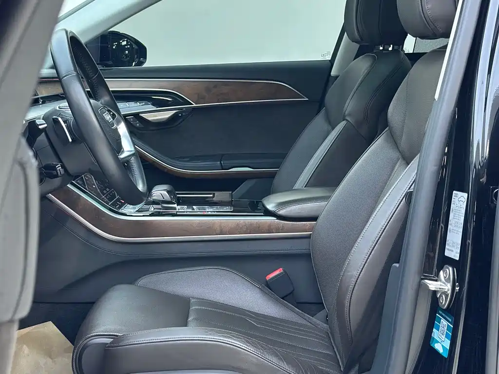 Audi A8 — миниатюра 2