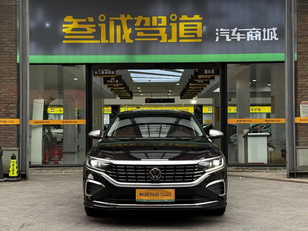 Volkswagen Passat 2024 380TSI Elite