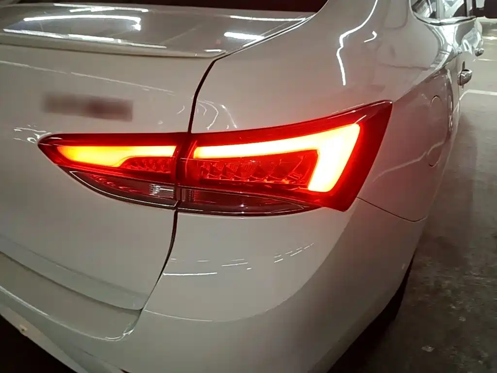 Buick Excelle — миниатюра 8