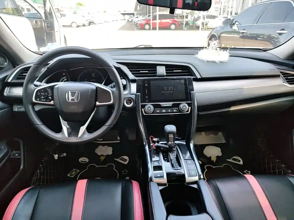 Honda Civic — миниатюра 10