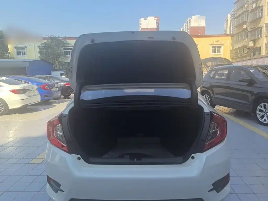 Honda Civic — миниатюра 19