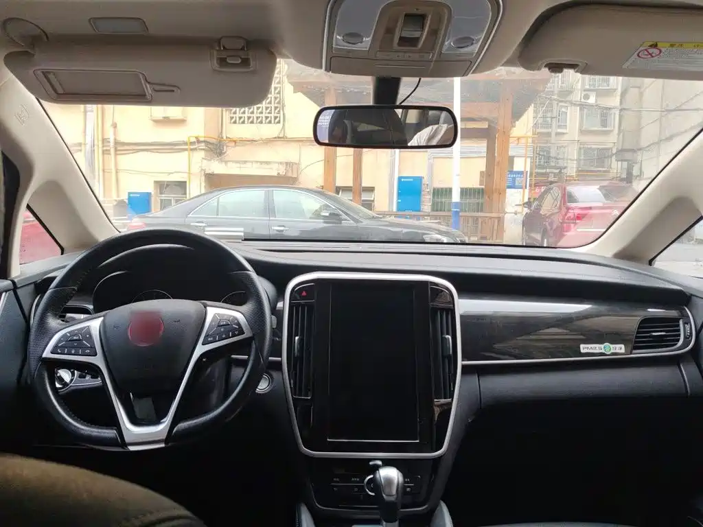BYD MAX — миниатюра 5