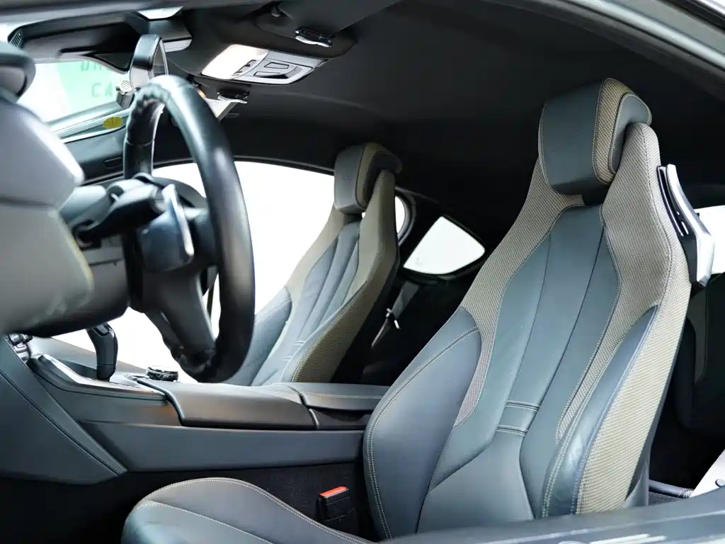 BMW i8 — миниатюра 26