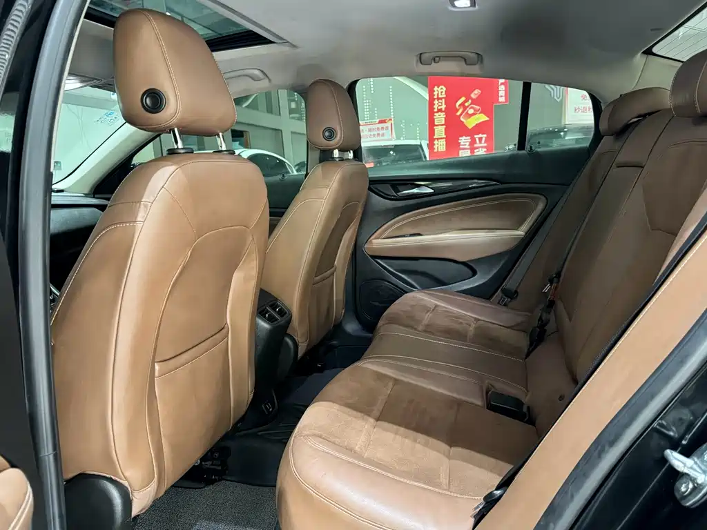 Buick Regal — миниатюра 7