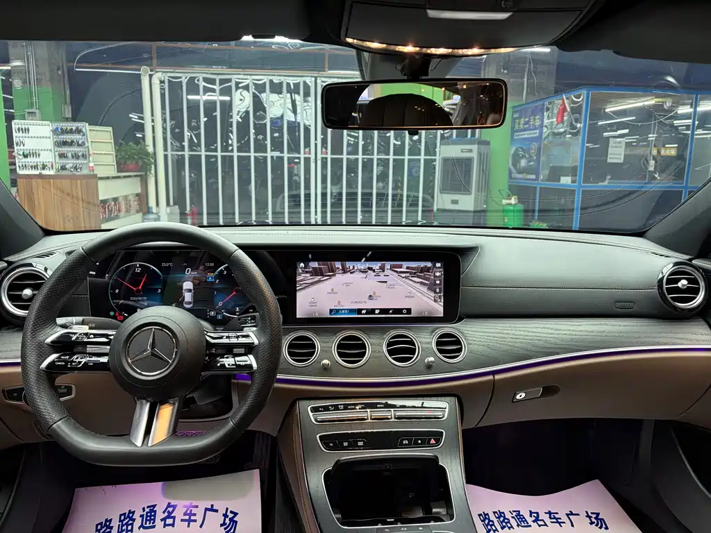 Mercedes-Benz E-Class — миниатюра 7