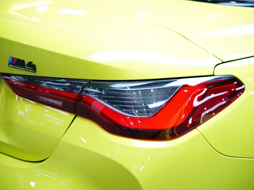 BMW M4 — миниатюра 15