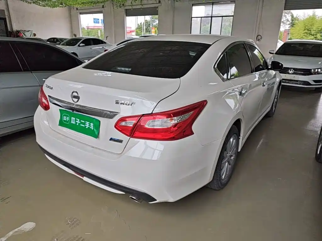 Nissan Teana — миниатюра 7