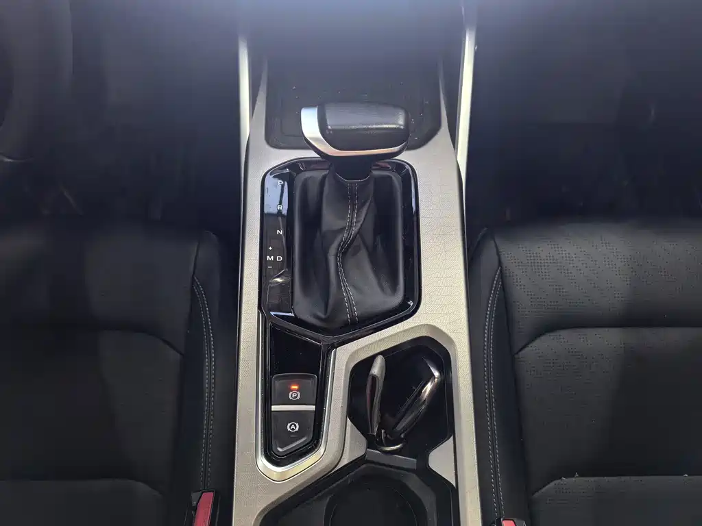 Geely Emgrand — миниатюра 16