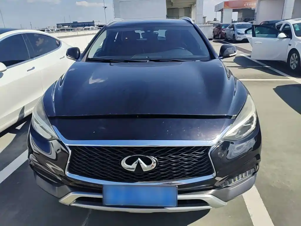 Infiniti QX30 — миниатюра 3