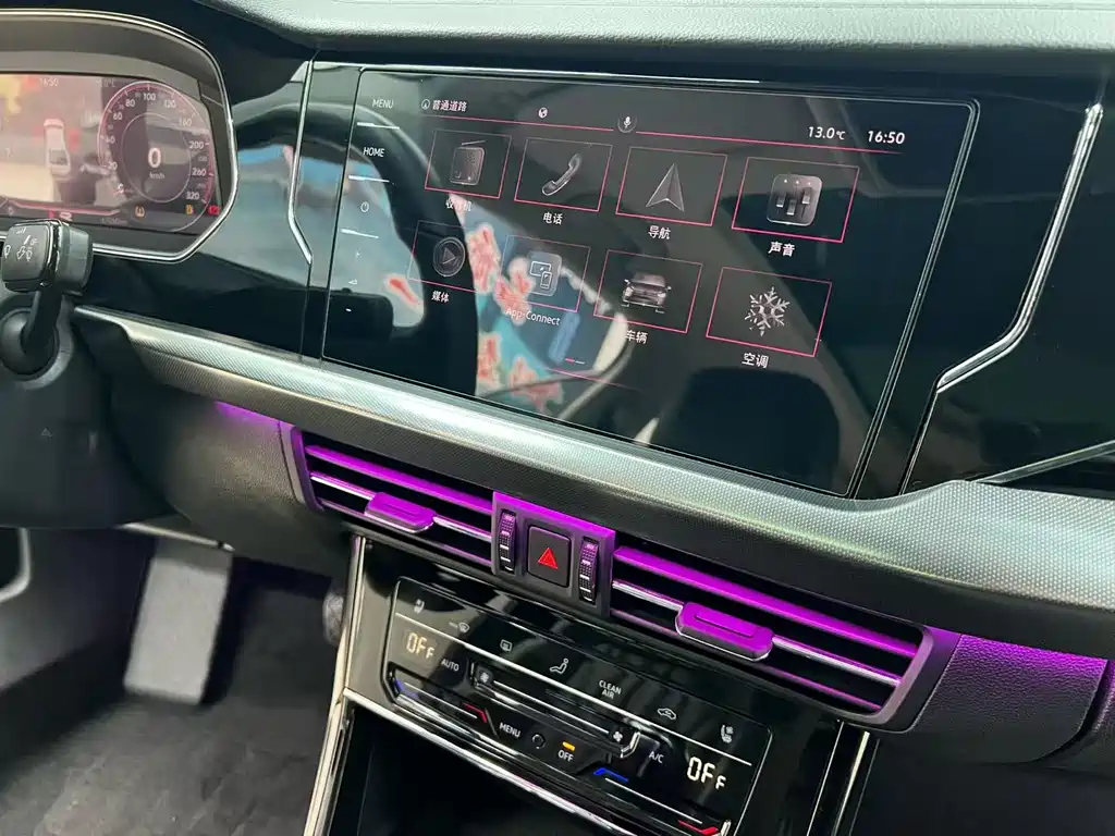 Volkswagen Passat 2022 330TSI Luxury
