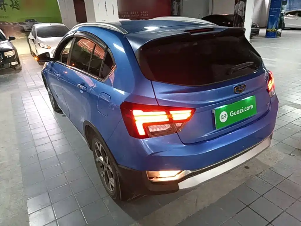 Geely Vision S1 — миниатюра 5