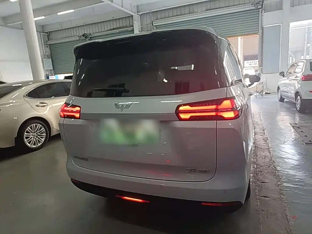 Wuling Xingguang 730 New Energy — миниатюра 6