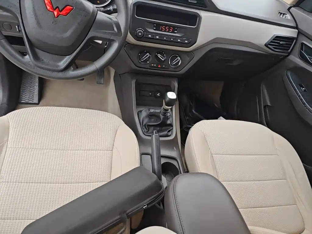 Wuling Hongguang — миниатюра 14