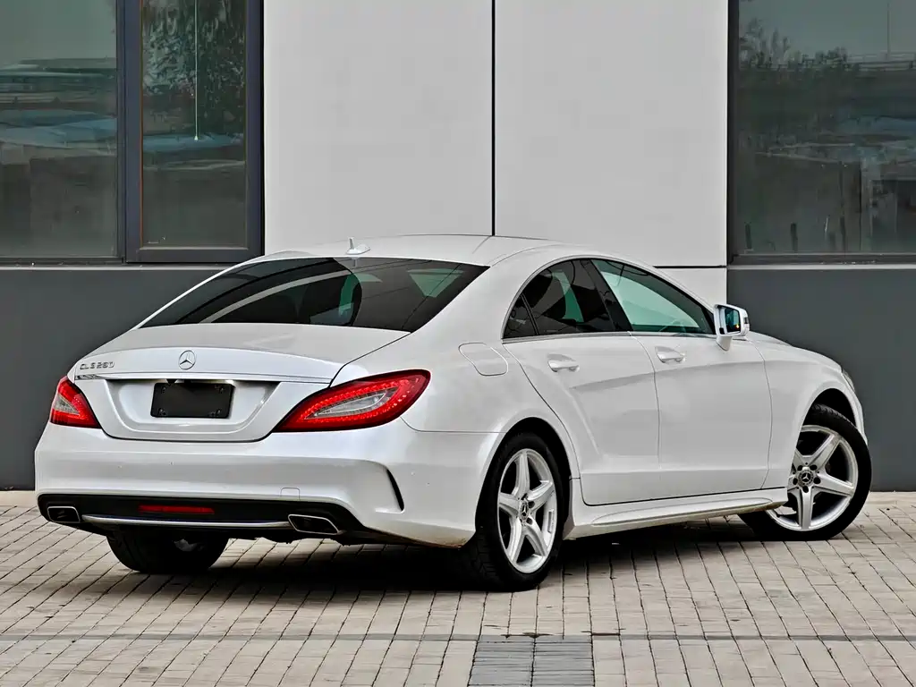 MERCEDES-BENZ CLS