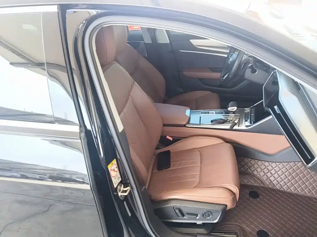 Audi A6L — миниатюра 25