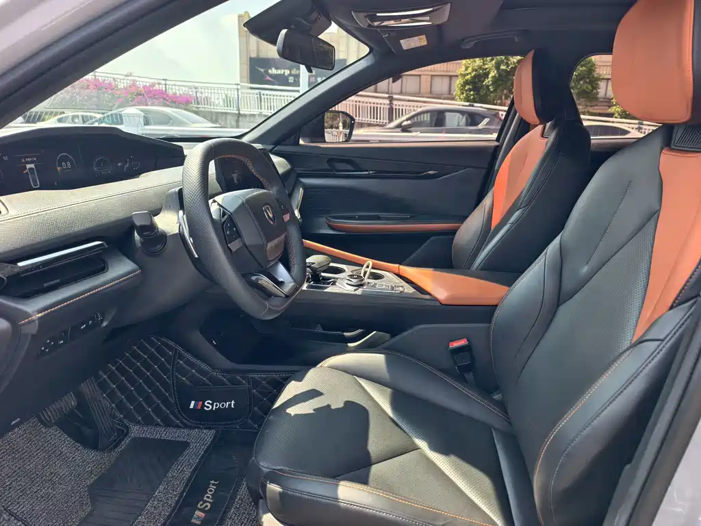 Changan UNI-V — миниатюра 4