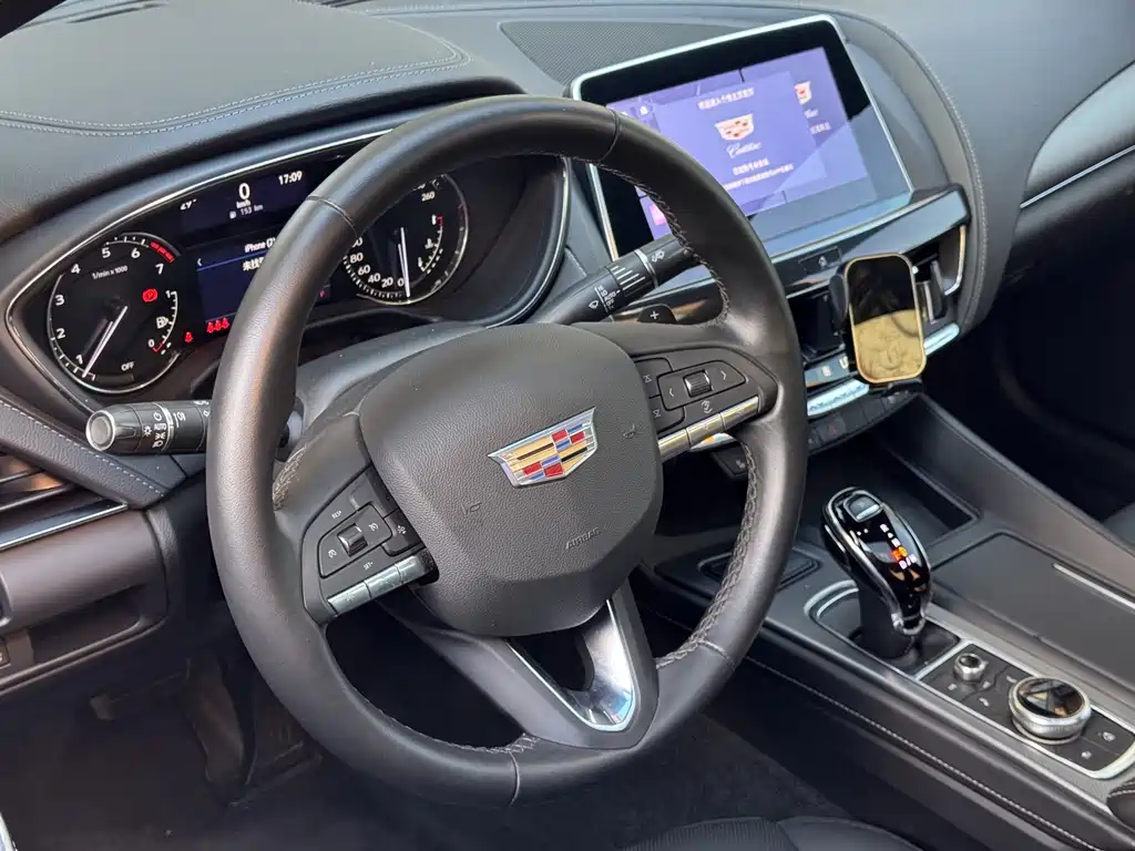 Cadillac CT5 — миниатюра 17