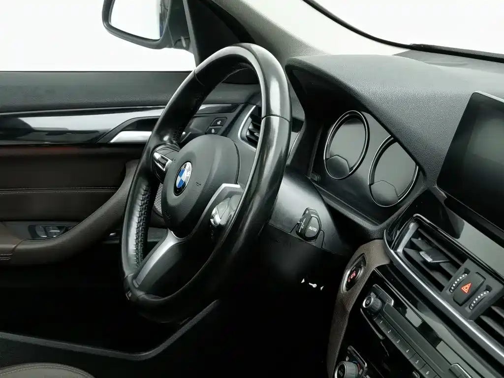 BMW X1 — миниатюра 22