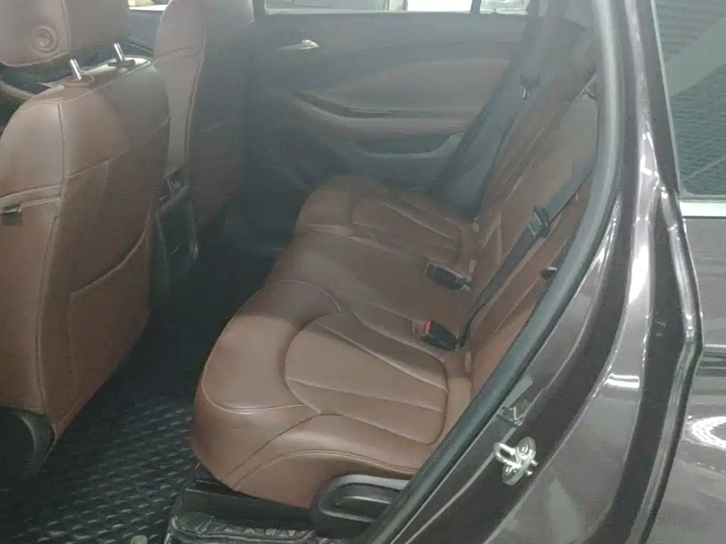 Buick Envision Plus — миниатюра 17
