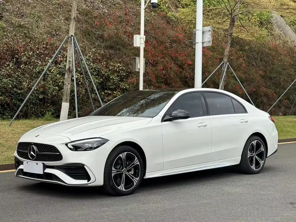 Mercedes-Benz C-Class 2022