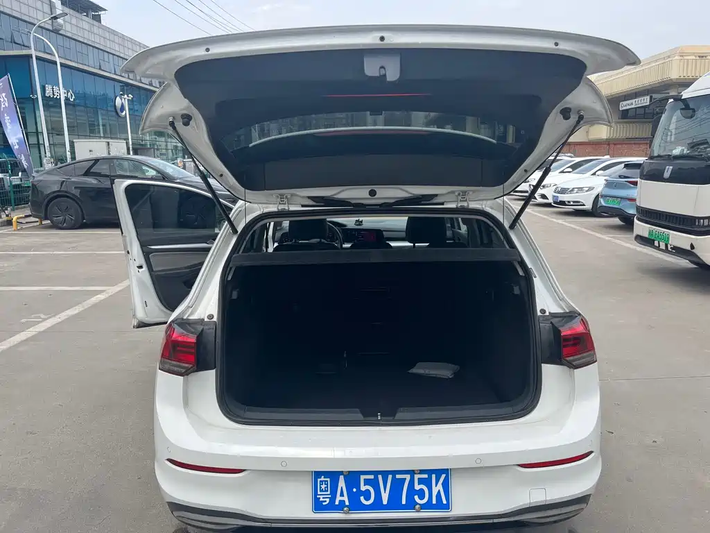 Volkswagen Golf — миниатюра 7
