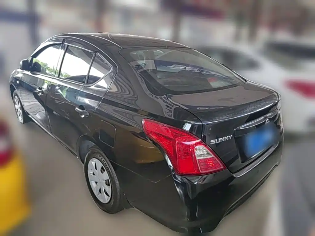 Nissan Sunny — миниатюра 7