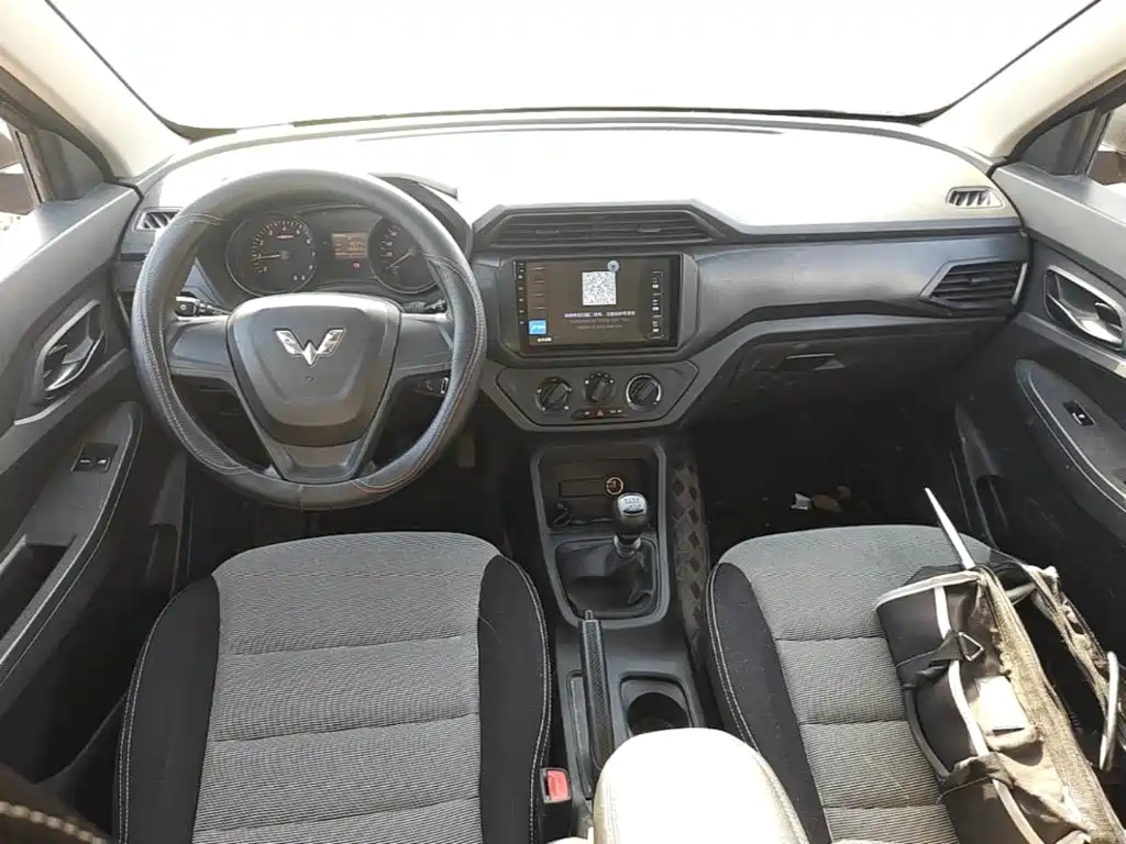 Wuling Hongguang — миниатюра 10