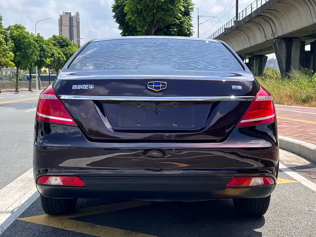Geely Emgrand — миниатюра 8