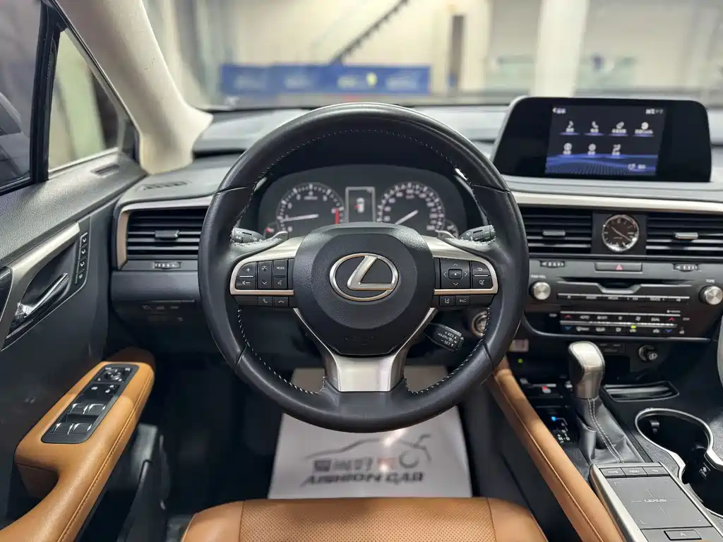 Lexus RX — миниатюра 11