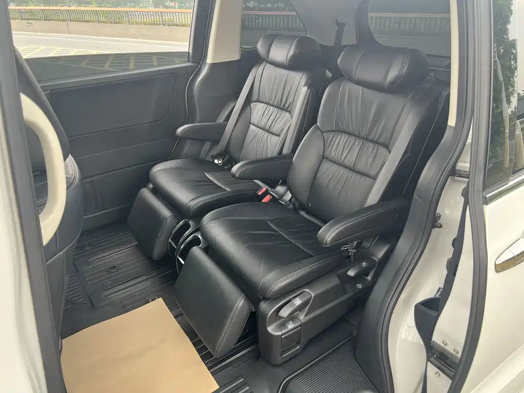 Honda Odyssey — миниатюра 8