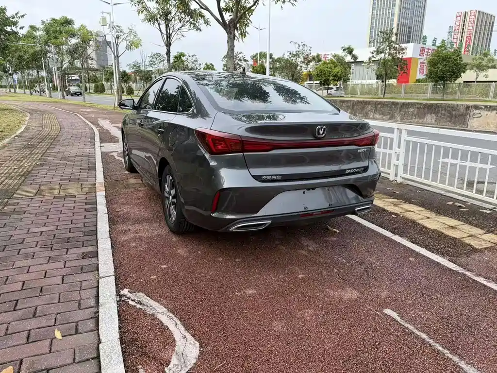 Changan Eado — миниатюра 7