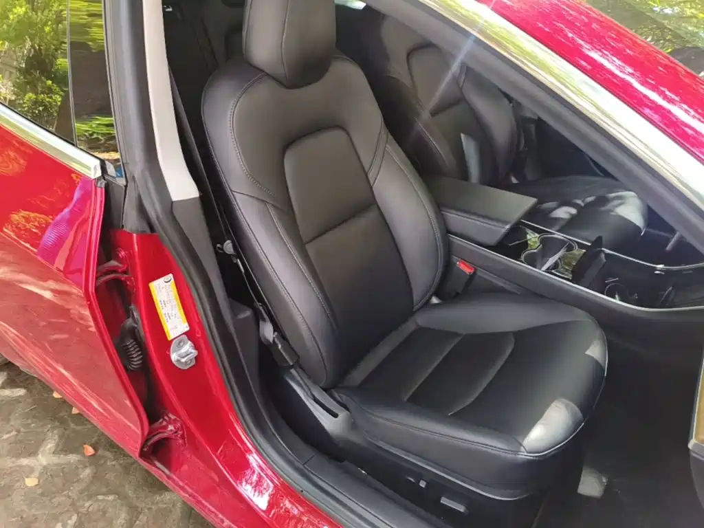 Tesla Model 3 — миниатюра 25