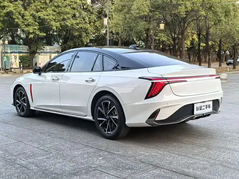 Hongqi Hongqi H6 — миниатюра 9