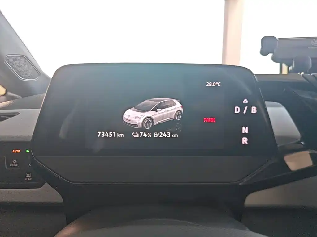 Volkswagen ID.3 — миниатюра 12