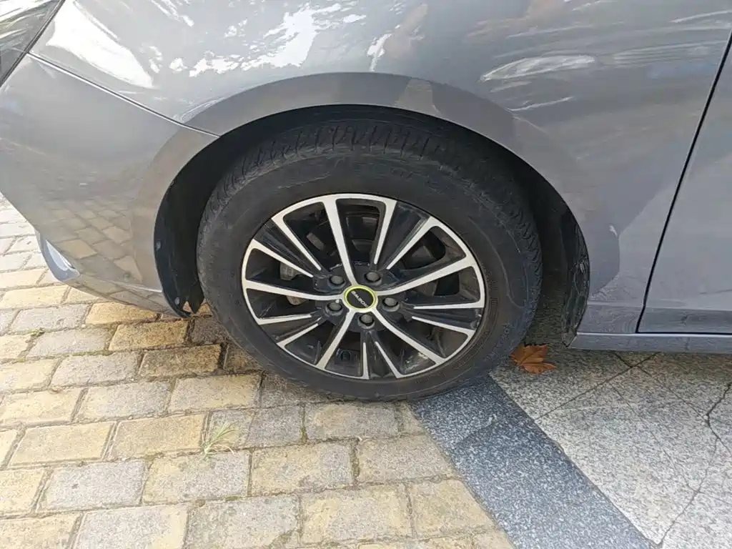 Roewe i5 — миниатюра 23