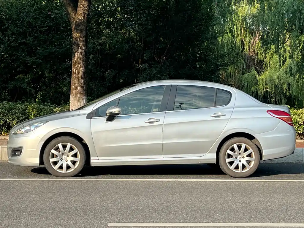 Peugeot 308 — миниатюра 3