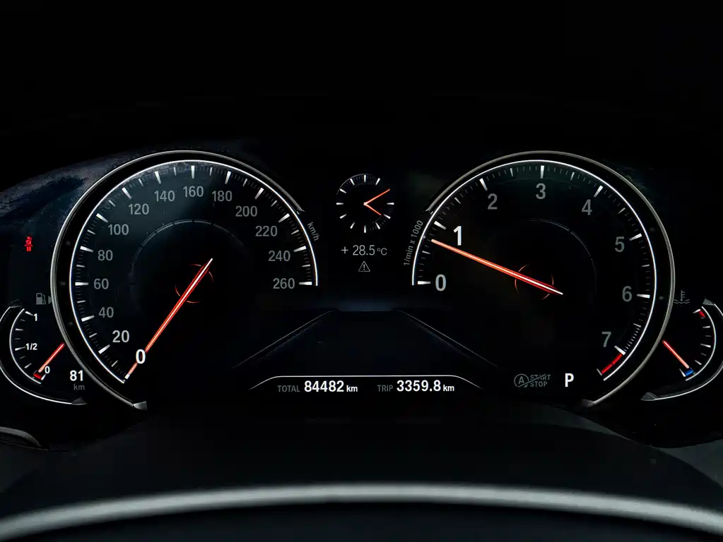BMW 5 Series — миниатюра 25