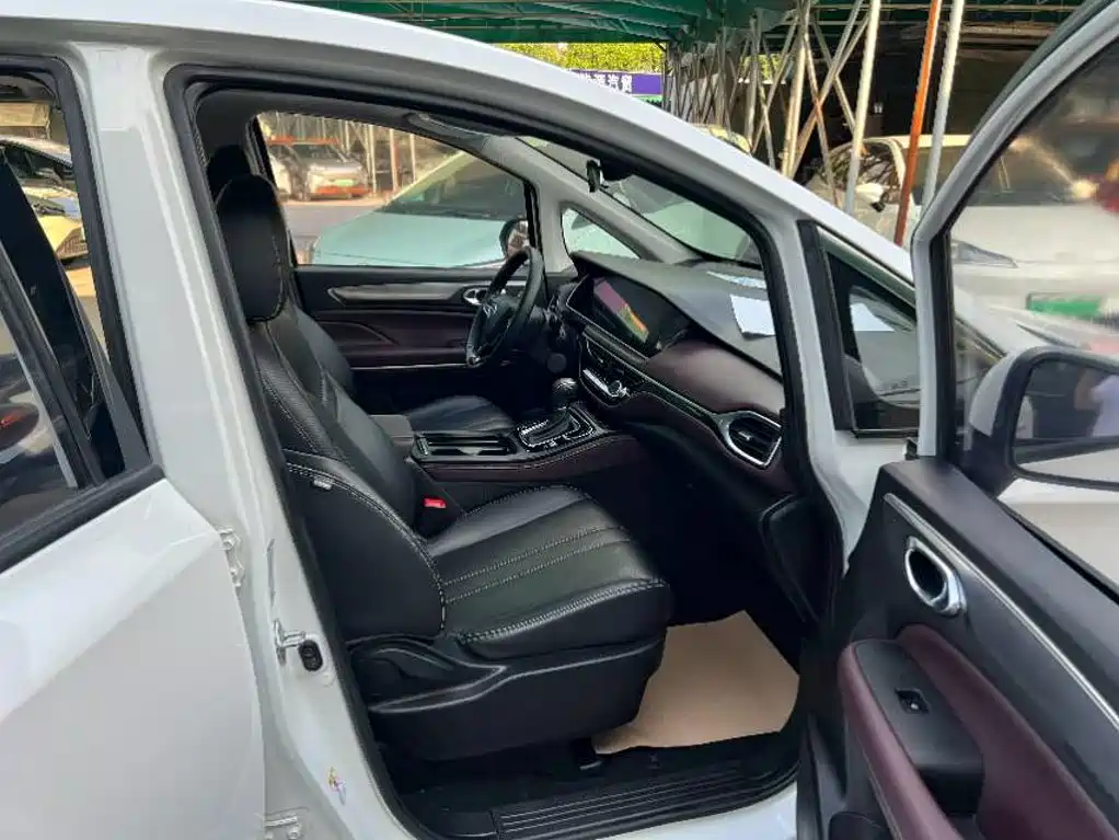GAC Motor Trumpchi M6 — миниатюра 6