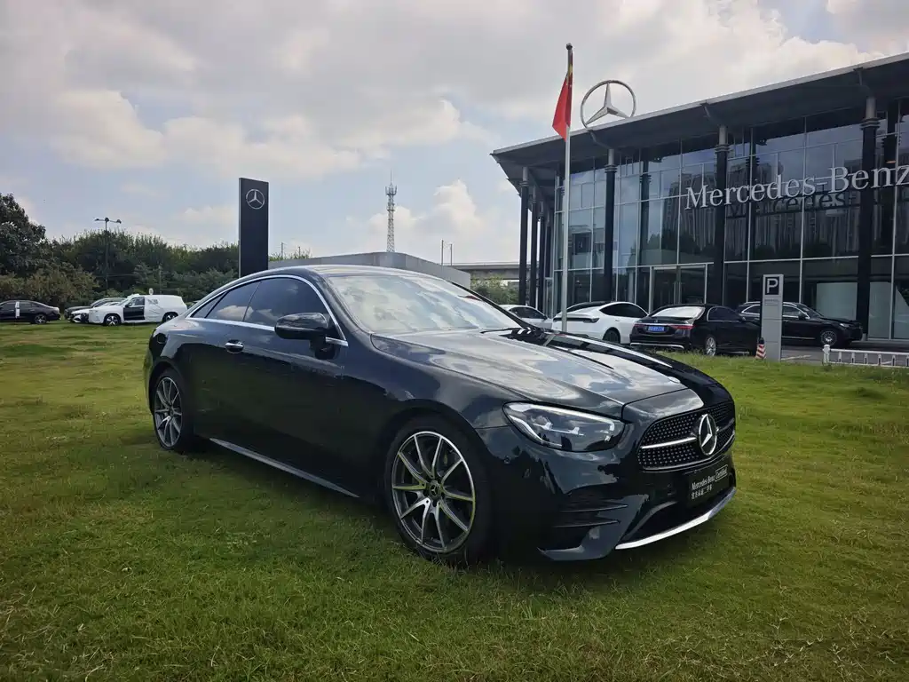 Mercedes-Benz E-Class (Import) — миниатюра 3