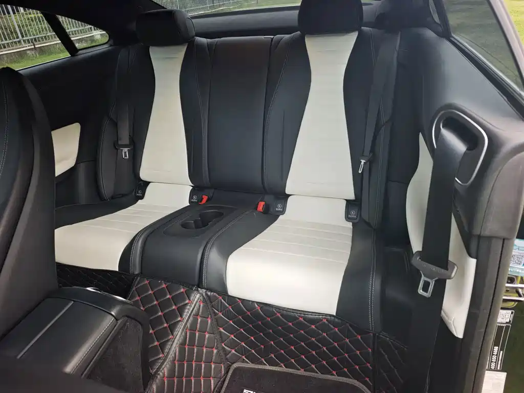 Mercedes-Benz E-Class (Import) — миниатюра 18