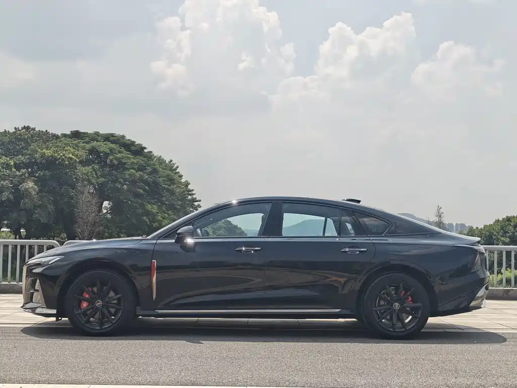 Hongqi Hongqi H6 — миниатюра 5