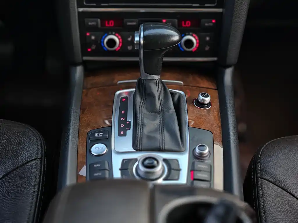 Audi Q7 — миниатюра 14