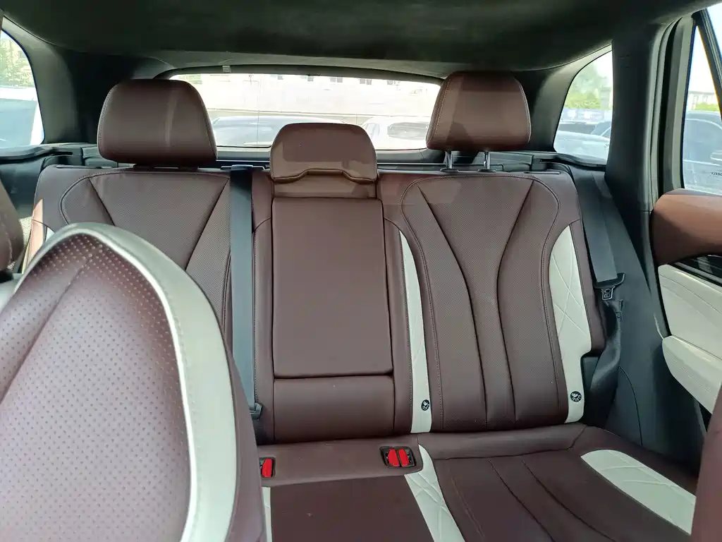 Geely Xingyue L — миниатюра 13