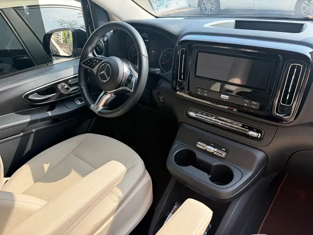 Mercedes-Benz Vito — миниатюра 3