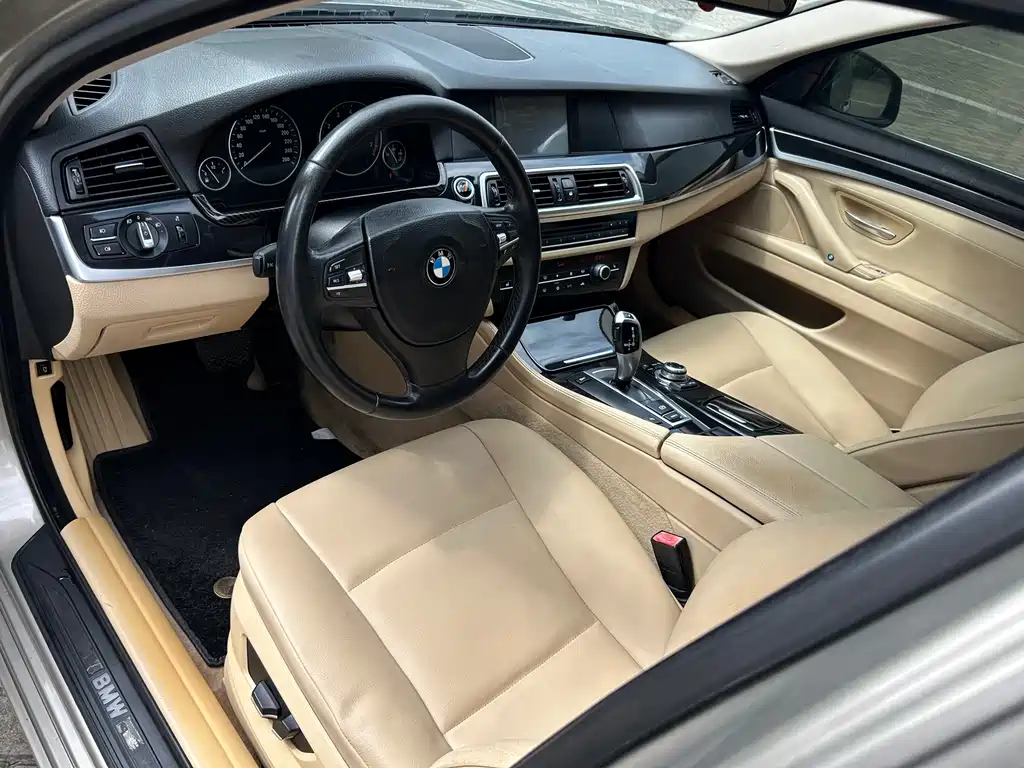 BMW 5 Series 5 2011 523Li Lead
