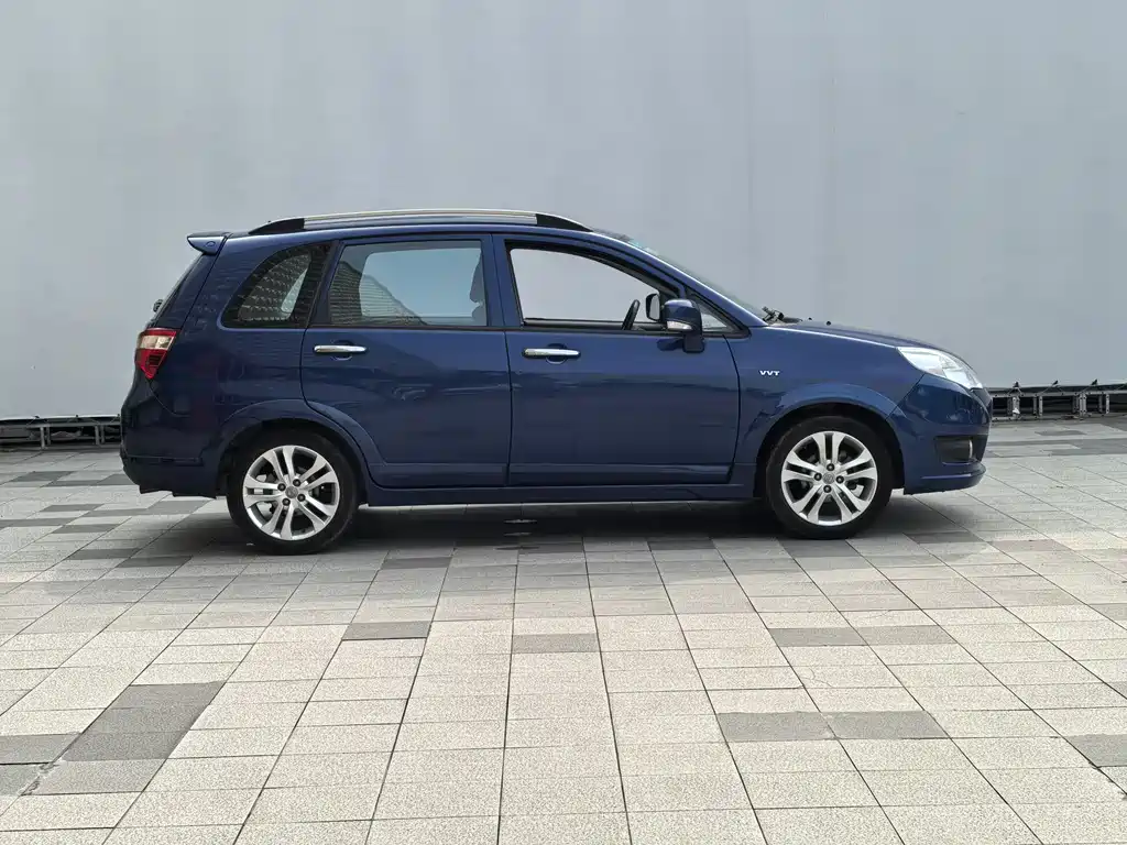Suzuki Liana A6 — миниатюра 7