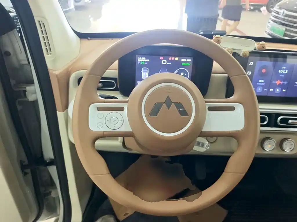 Wuling MINIEV — миниатюра 11