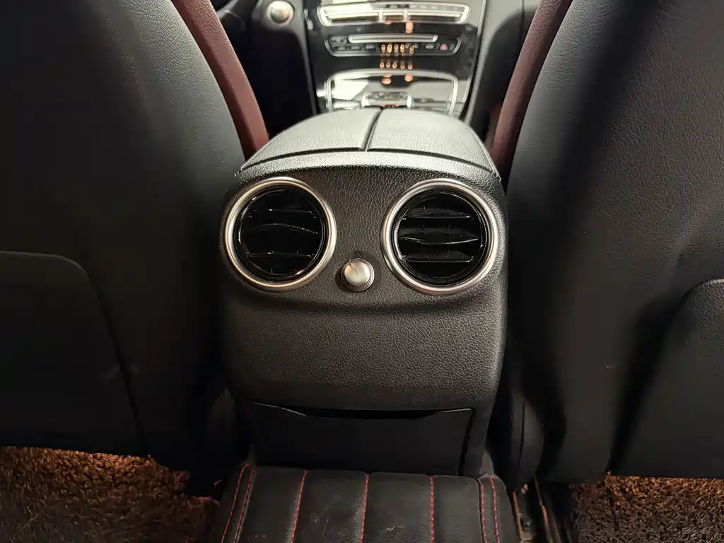 Mercedes-Benz C-Class — миниатюра 17